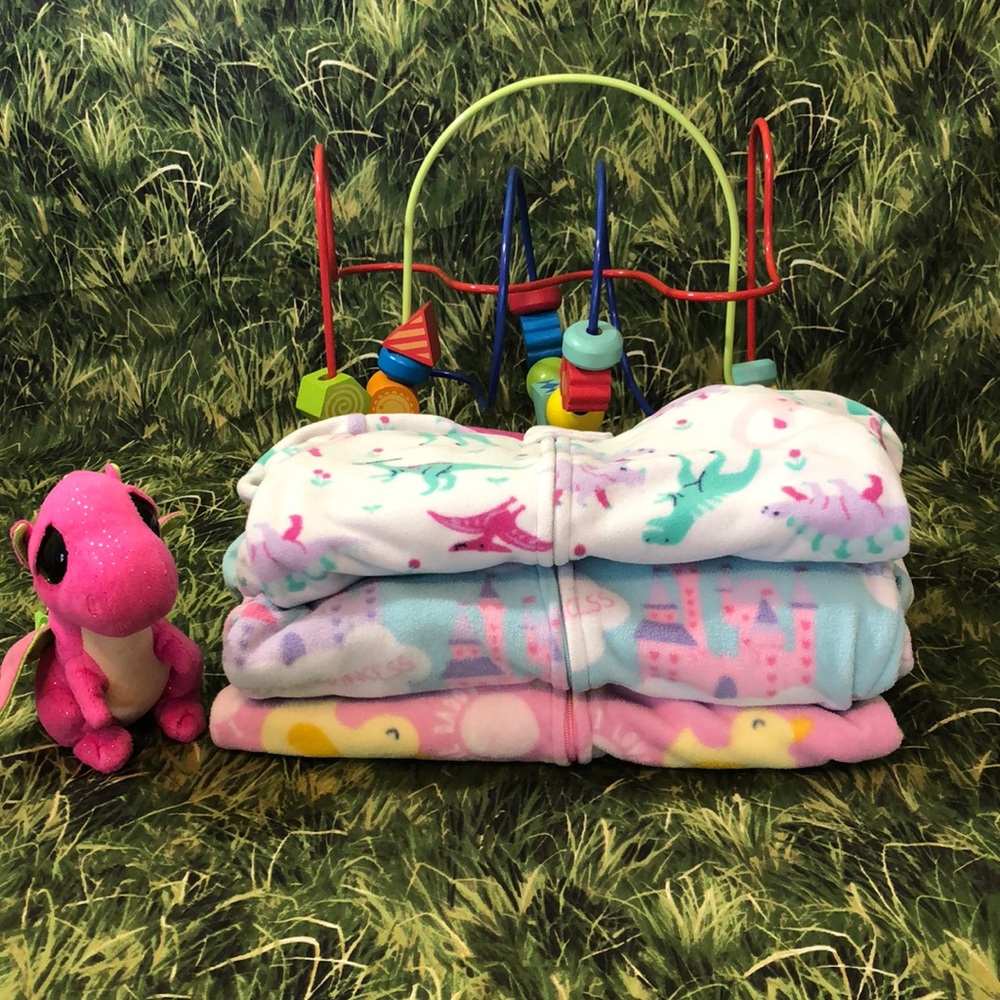 Toddler Girls Fleece Full Length Bundle of Onsesies size 3T